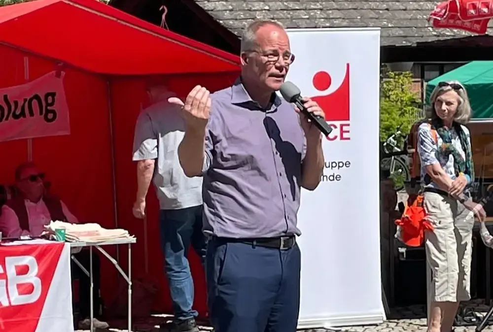 Maifest auf dem Hof Falkenhagen begeistert über 200 Besucher